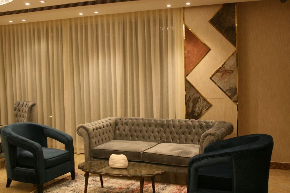 The Secure Inn Hotel Muscat Exterior photo